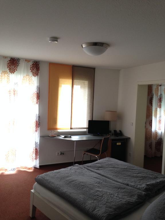 Hotel Astra Раштатт Номер фото