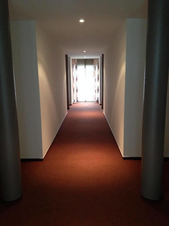 Hotel Astra Раштатт Экстерьер фото